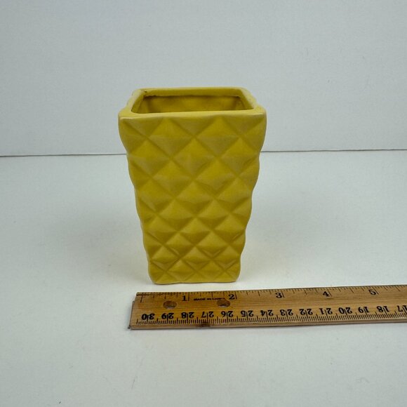 Small Vtg Yellow Rectangle Square Ceramic Planter Pot Diamond Shape Textured - Picture 7 of 10